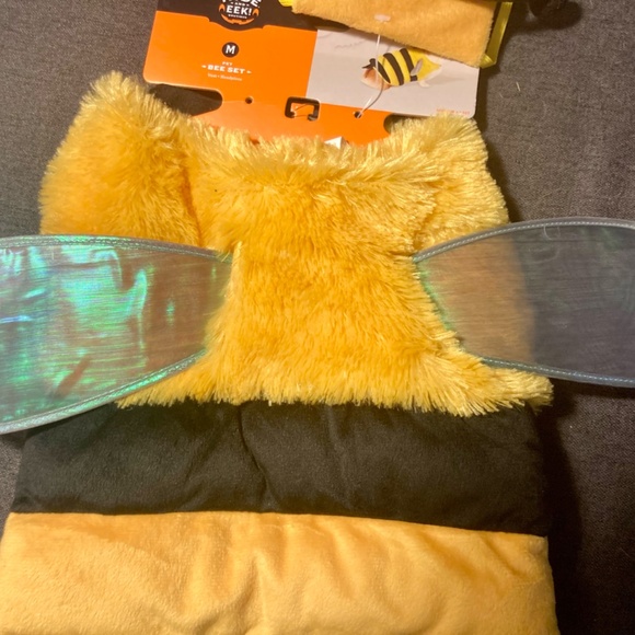 New, Bubble Bee Dog Costume, 2 pieces, Medium (up to 40 lbs) SO soft! - Picture 9 of 12